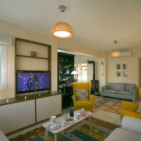 Carmel Vila Ayia Napa