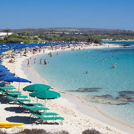 Carmel أيا نابا