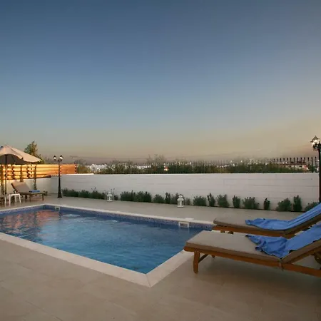 Villa Carmel